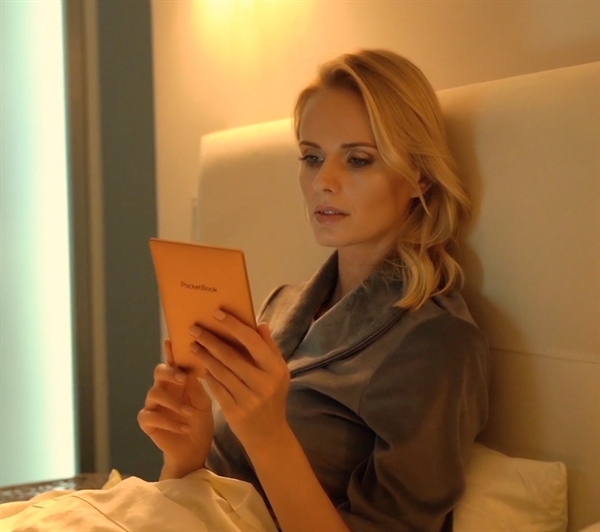 eBookReader PocketBook Touch HD 3 hygge læs i sengen